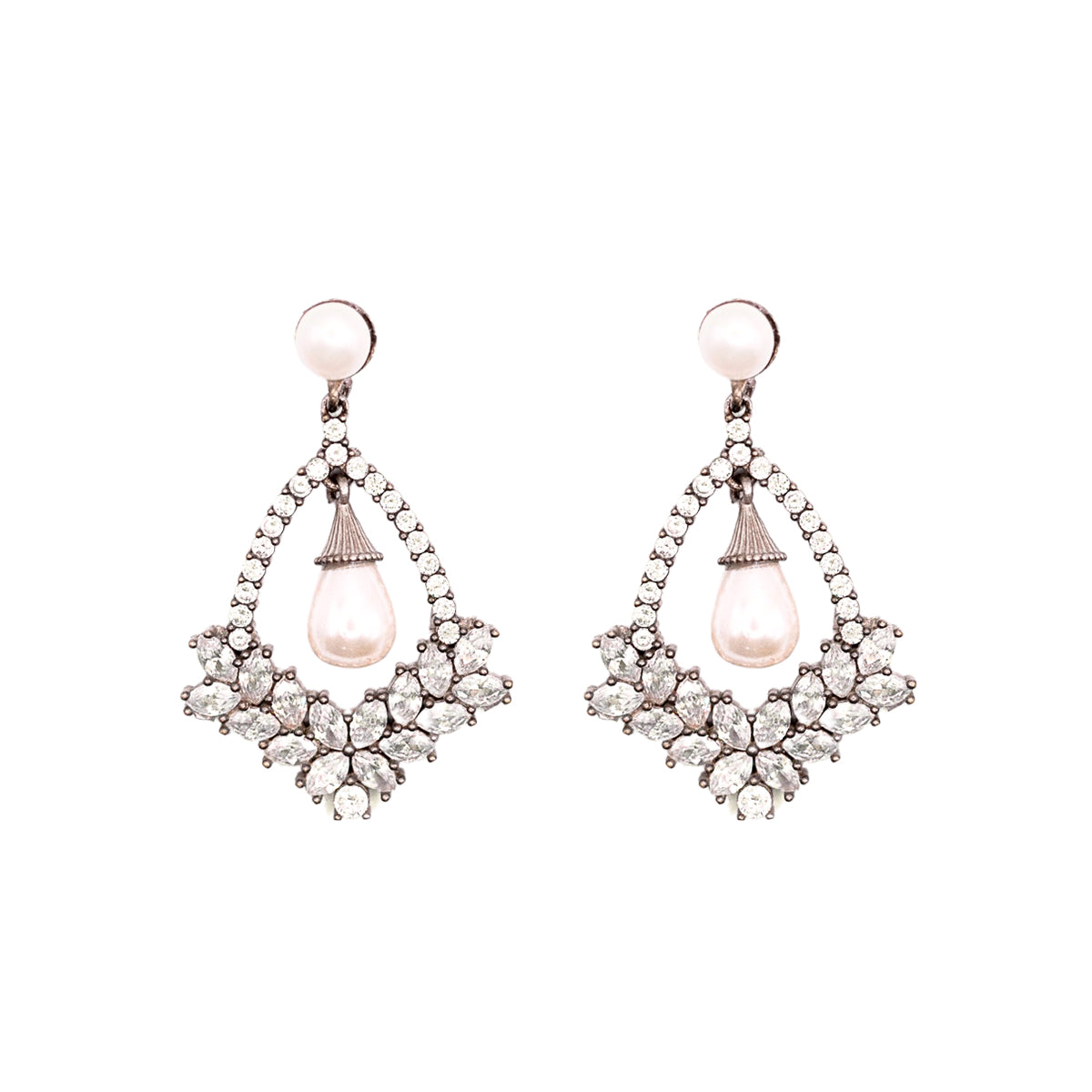 Brinco de Prata com Zircônia e Pérola